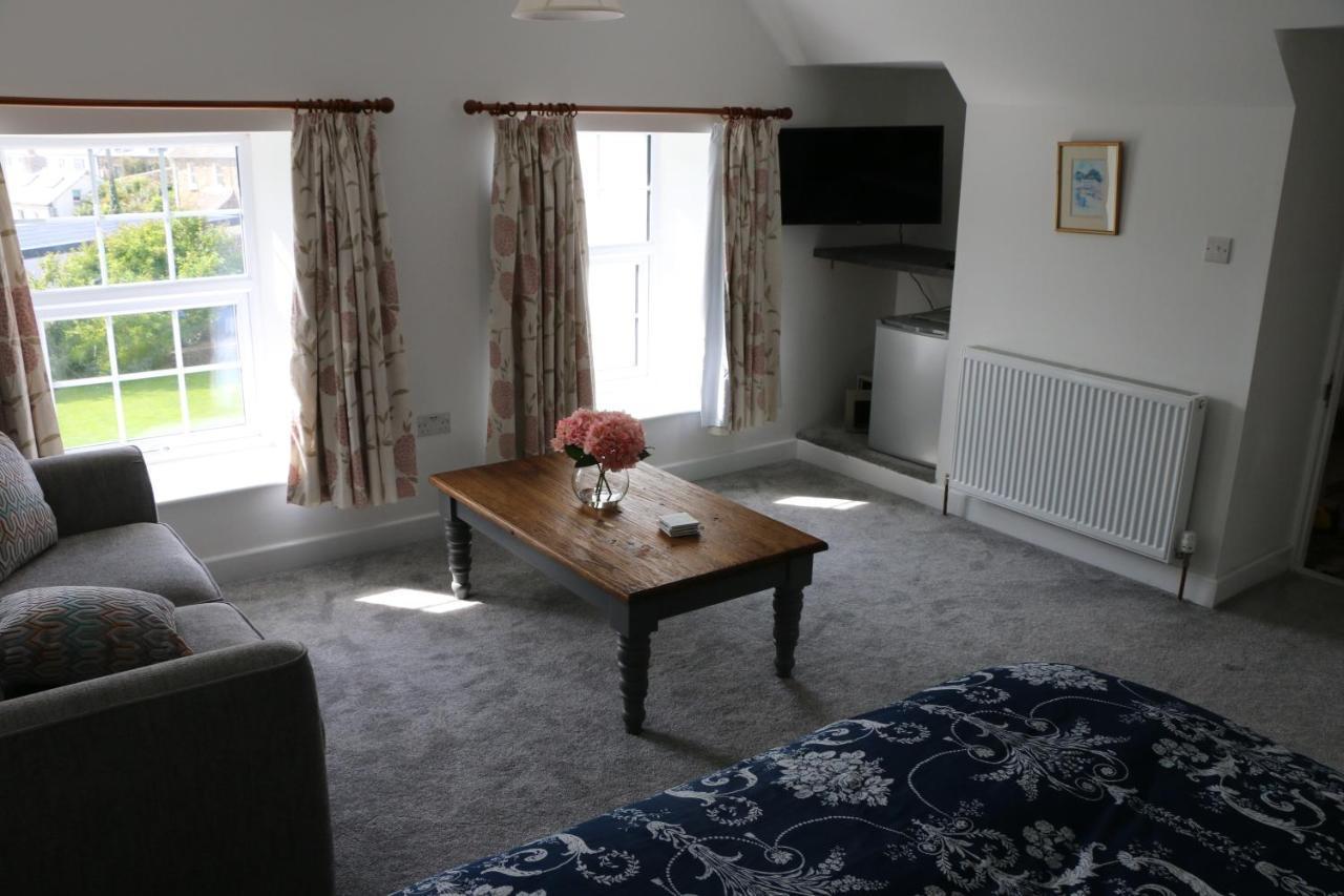Ty Nant Little Haven Bed & Breakfast Dış mekan fotoğraf